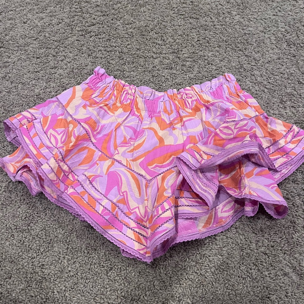 Aerie skort